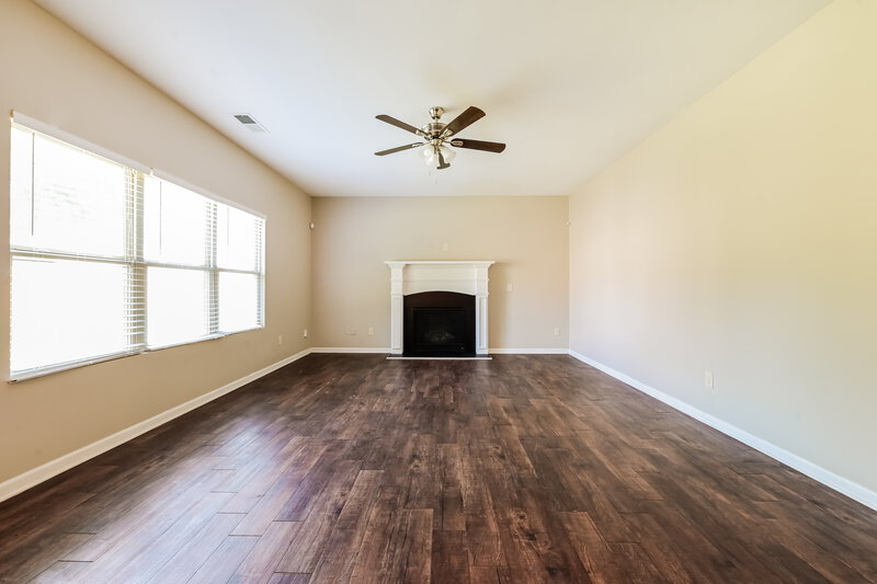 2,640/Mo, 2127 Juniper Ives Ct Grayson, GA 30017 Living Room View