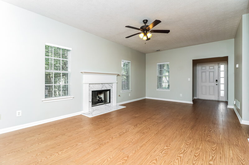 2,560/Mo, 3516 Daventry Ln NW Kennesaw, GA 30144 Living Room View 2