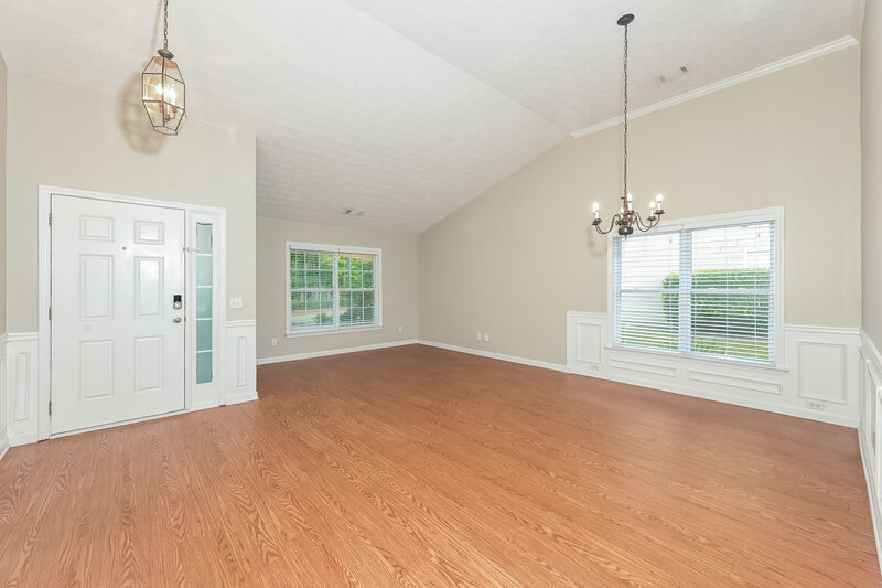 2,025/Mo, 3110 Cooper Woods Dr Loganville, GA 30052 Dining Room View 2