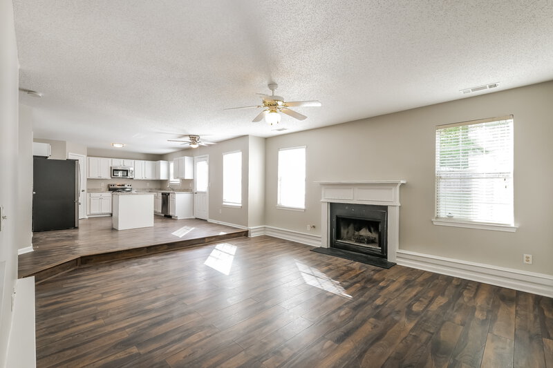 2,530/Mo, 3599 Craggy Perch Douglasville, GA 30135 Living Room View