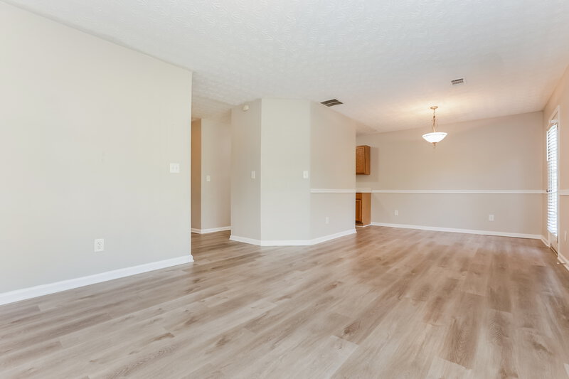 1,825/Mo, 6050 Flagstaf Walk McDonough, GA 30252 Living Room View 2