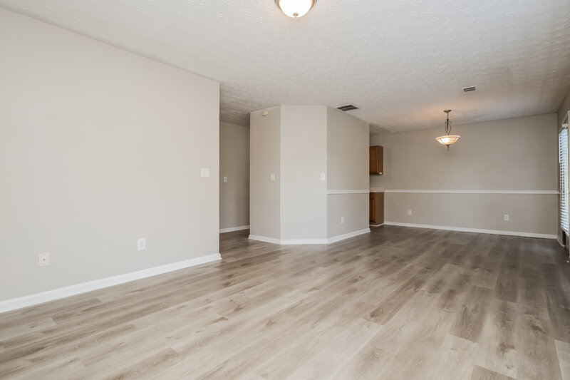 1,890/Mo, 6050 Flagstaf Walk McDonough, GA 30252 Living Room View 2