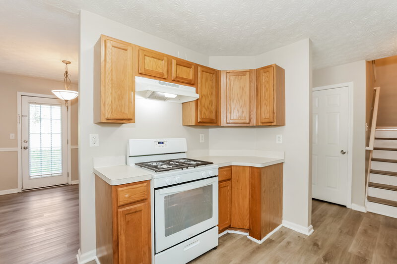1,825/Mo, 6050 Flagstaf Walk McDonough, GA 30252 Kitchen View