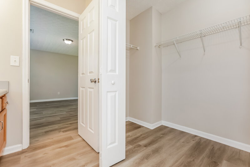 1,825/Mo, 6050 Flagstaf Walk McDonough, GA 30252 Walk In Closet View