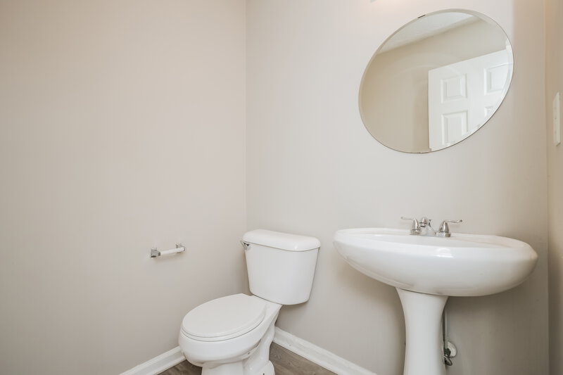 1,890/Mo, 6050 Flagstaf Walk McDonough, GA 30252 Bathroom View 2