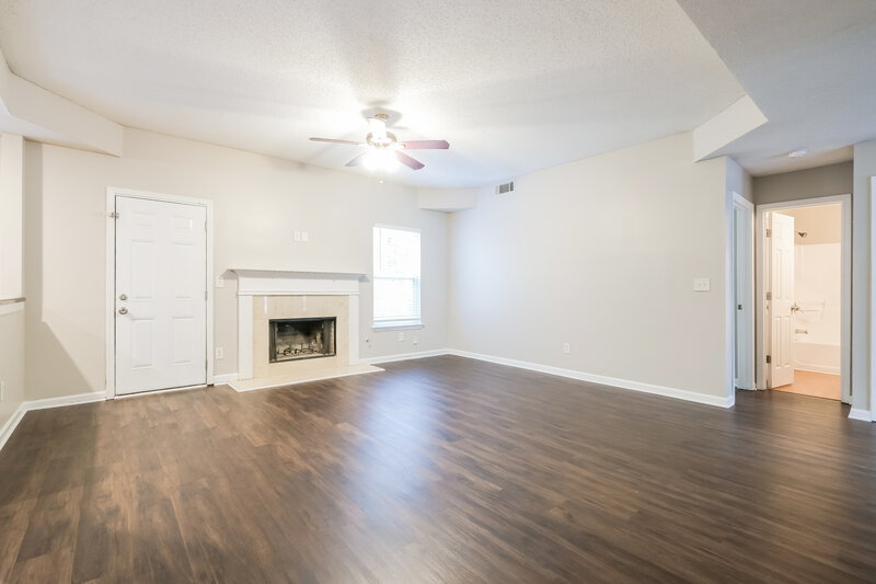 2,210/Mo, 4246 Arnolds Mill Opas Douglasville, GA 30135 Living Room View 2