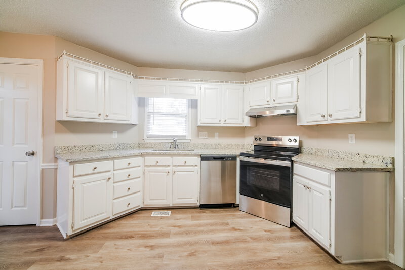 1,865/Mo, 3539 Pine Grove Dr Douglasville, GA 30135 Kitchen View