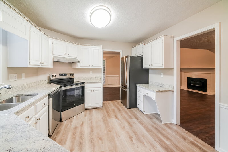 1,865/Mo, 3539 Pine Grove Dr Douglasville, GA 30135 Kitchen View 2