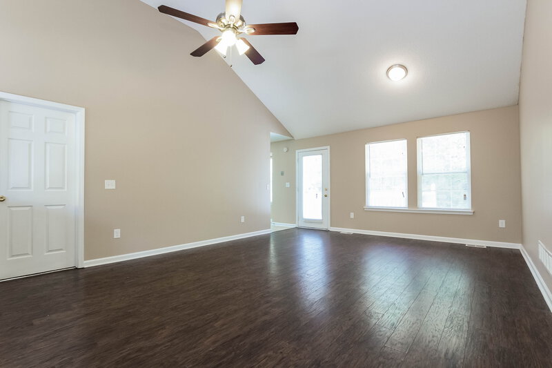 1,975/Mo, 7509 Stonehenge Way Douglasville, GA 30134 Living Room View 2