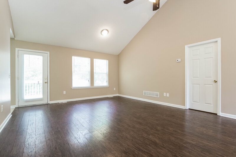 1,975/Mo, 7509 Stonehenge Way Douglasville, GA 30134 Living Room View 3