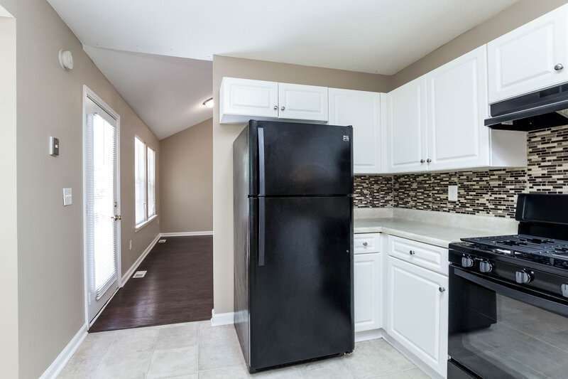 1,975/Mo, 7509 Stonehenge Way Douglasville, GA 30134 Kitchen View