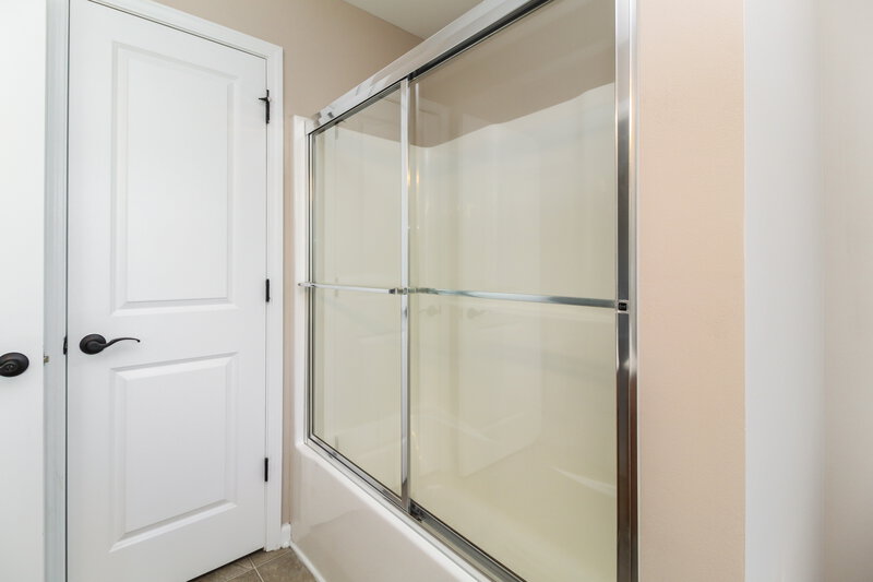 1,985/Mo, 140 Overlook Cir Canton, GA 30115 Master Bathroom View 2