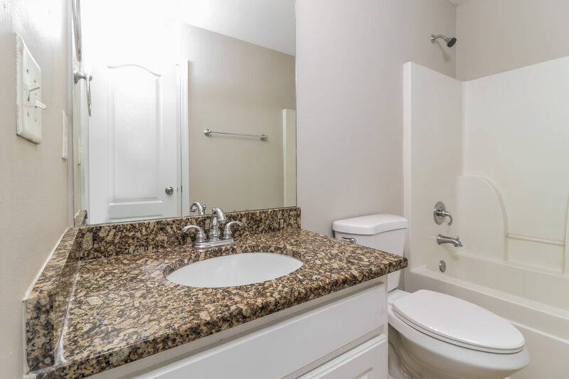 2,295/Mo, 1741 Lily Valley Dr Lawrenceville, GA 30045 Bathroom View