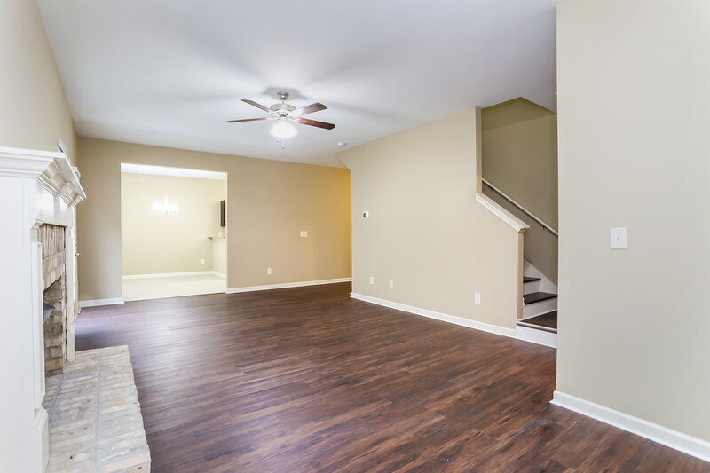 3,020/Mo, 118 Crescent Woode Way Dallas, GA 30157 Living Room View 3