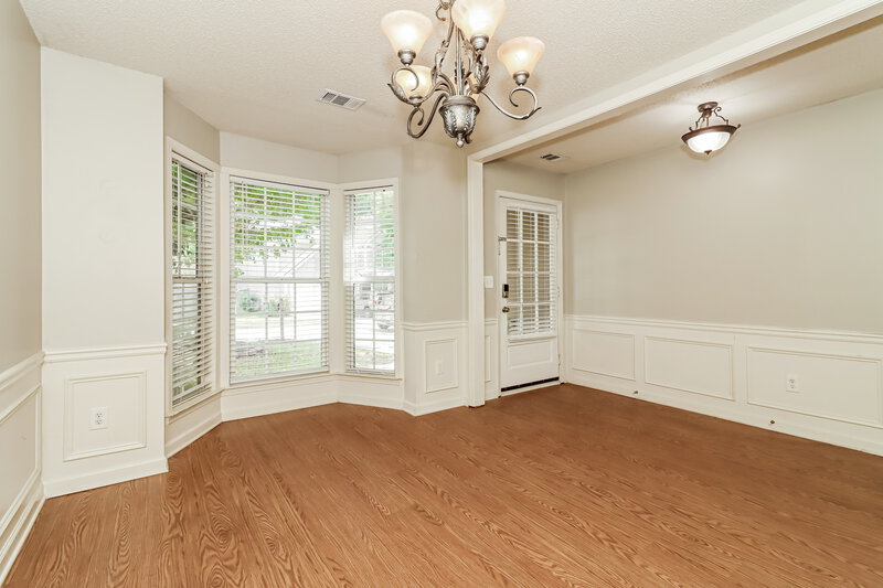 2,145/Mo, 135 Wallnut Hall Cir Woodstock, GA 30189 Dining Room View