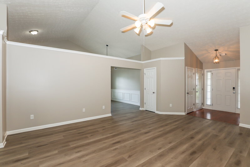 2,185/Mo, 1101 Marsh Ct Hampton, GA 30228 Living Room View