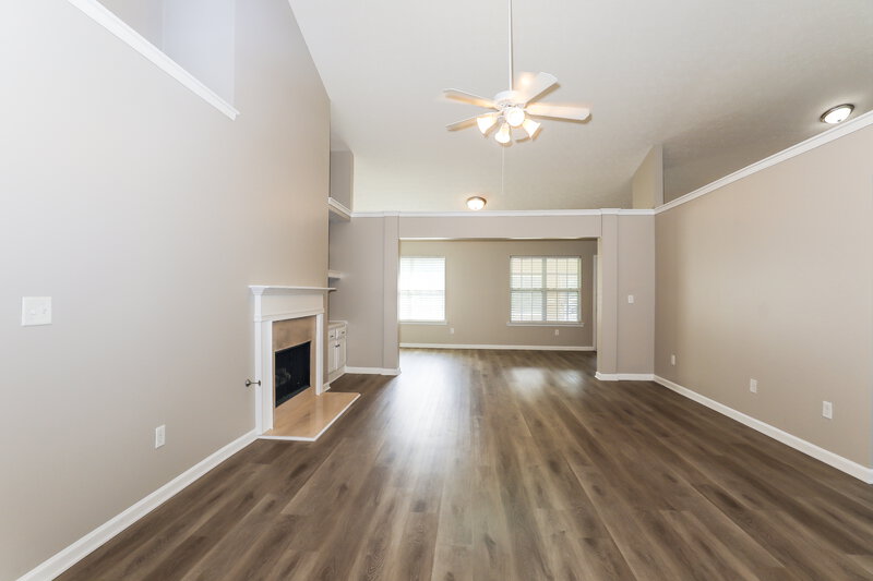 2,185/Mo, 1101 Marsh Ct Hampton, GA 30228 Living Room View 3