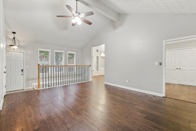 2,115/Mo, 317 Lake Forest Dr Acworth, GA 30102 Living Room View