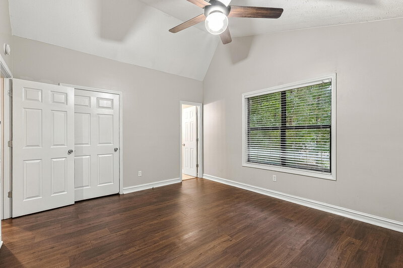 2,115/Mo, 317 Lake Forest Dr Acworth, GA 30102 Primary Bedroom View 2