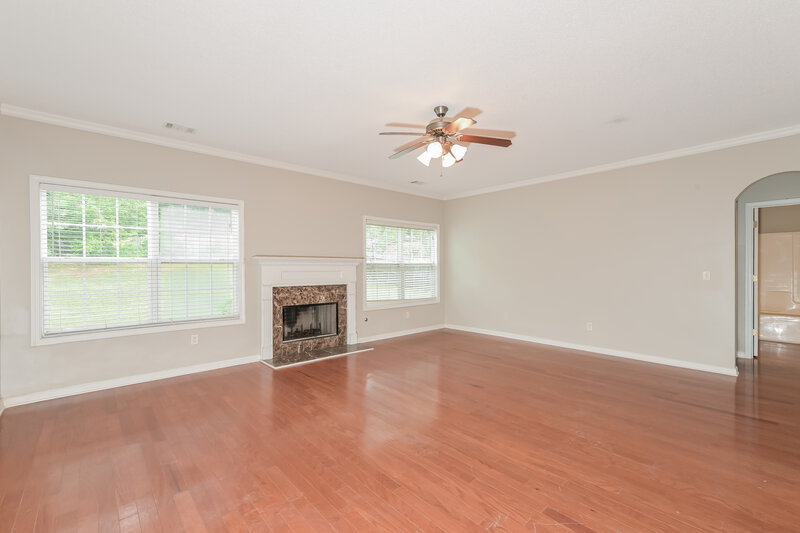 3,360/Mo, 2083 Reserve Pkwy McDonough, GA 30253 Living Room View