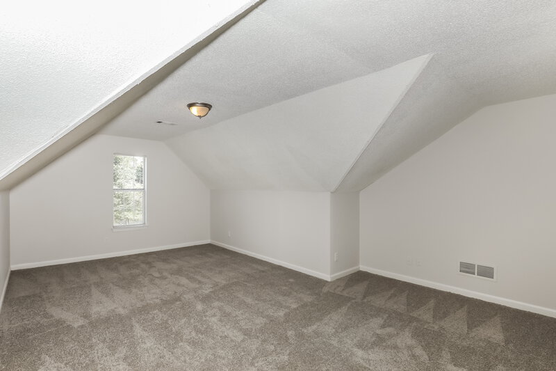 2,075/Mo, 92 Dogwood Lakes Dr Hampton, GA 30228 Loft View