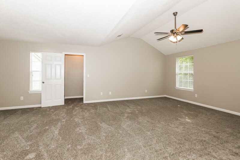 2,335/Mo, 385 Kentwood Springs Dr Hampton, GA 30228 Main Bedroom View 2
