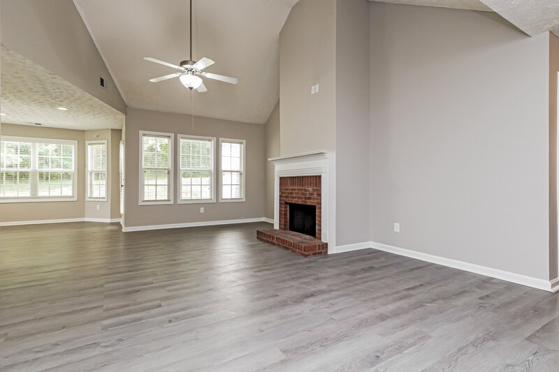 1,870/Mo, 225 Lassiter Dr Covington, GA 30016 Living Room View 2
