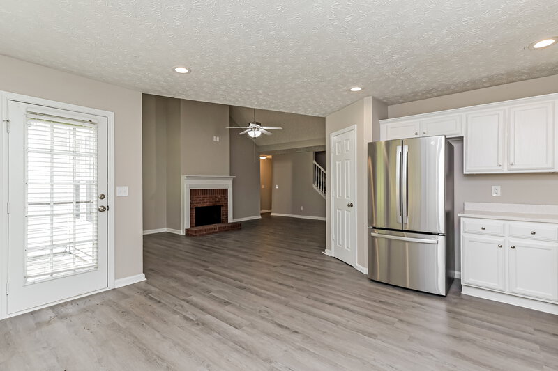 1,870/Mo, 225 Lassiter Dr Covington, GA 30016 Kitchen View 2