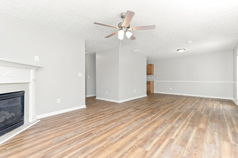 1,895/Mo, 1139 Dunaway Dr McDonough, GA 30253 Living Room View 3