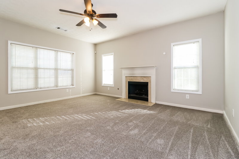 2,300/Mo, 2218 Baker Carter Dr Loganville, GA 30052 Living Room View