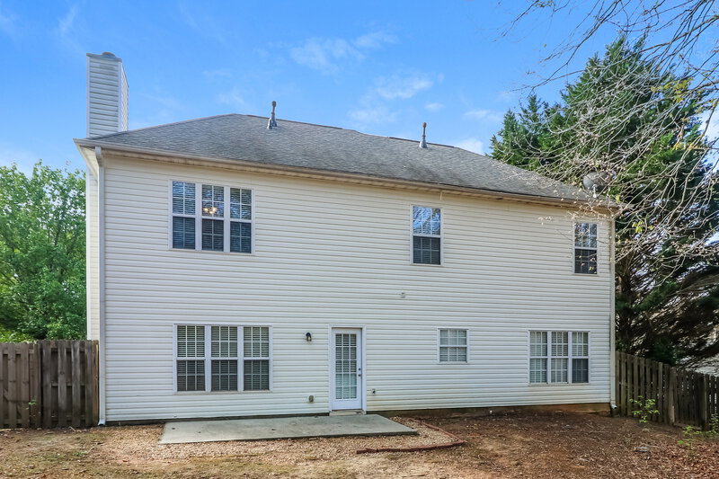 2,300/Mo, 2218 Baker Carter Dr Loganville, GA 30052 Rear View