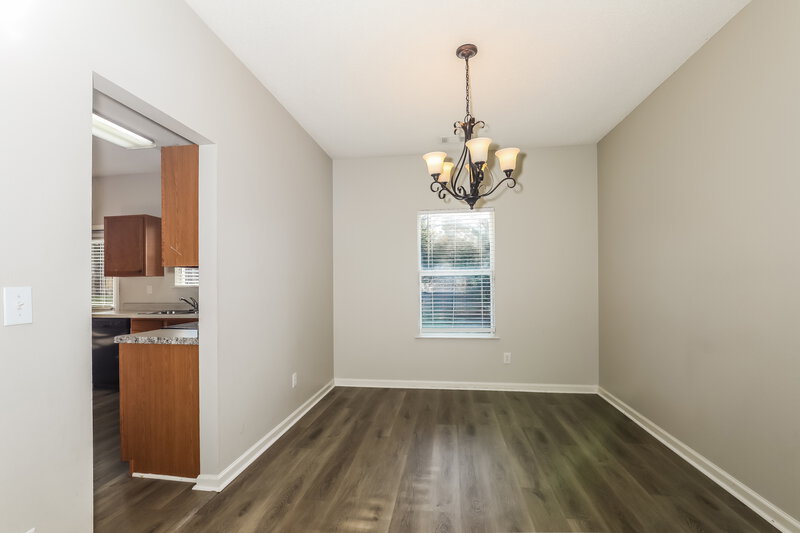 0/Mo, 1607 Thornwick Trce Stockbridge, GA 30281 Dining Room View