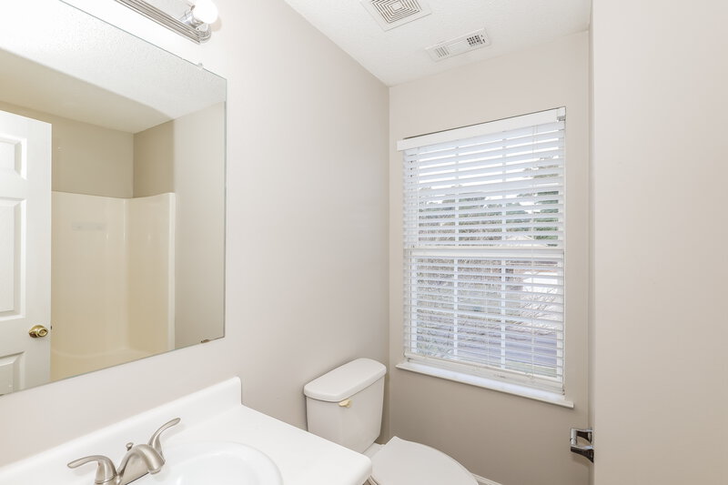 2,135/Mo, 1607 Thornwick Trce Stockbridge, GA 30281 Bathroom View