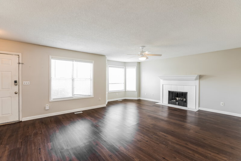 1,880/Mo, 6763 Creek Valley Way Douglasville, GA 30134 Living Room View