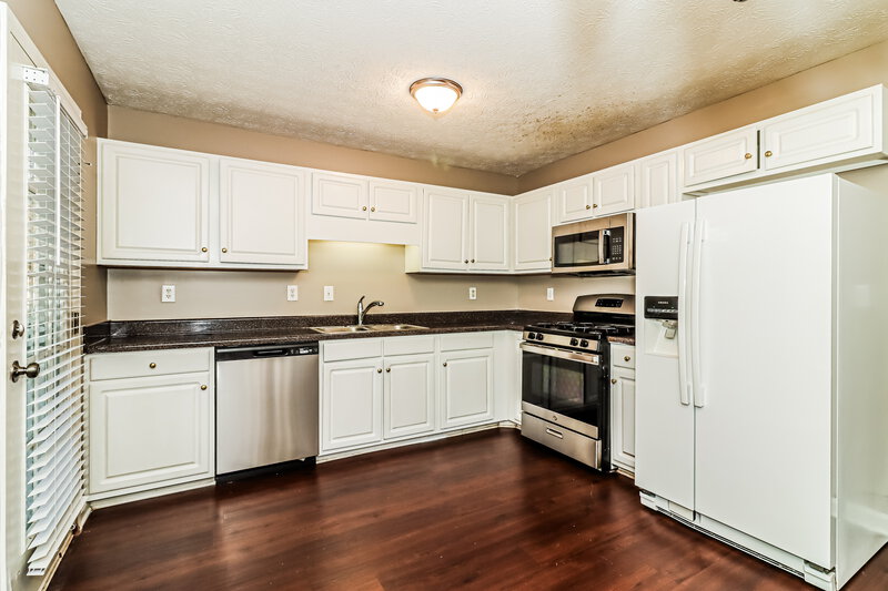 1,770/Mo, 146 Bridge Grv Douglasville, GA 30134 Kitchen View