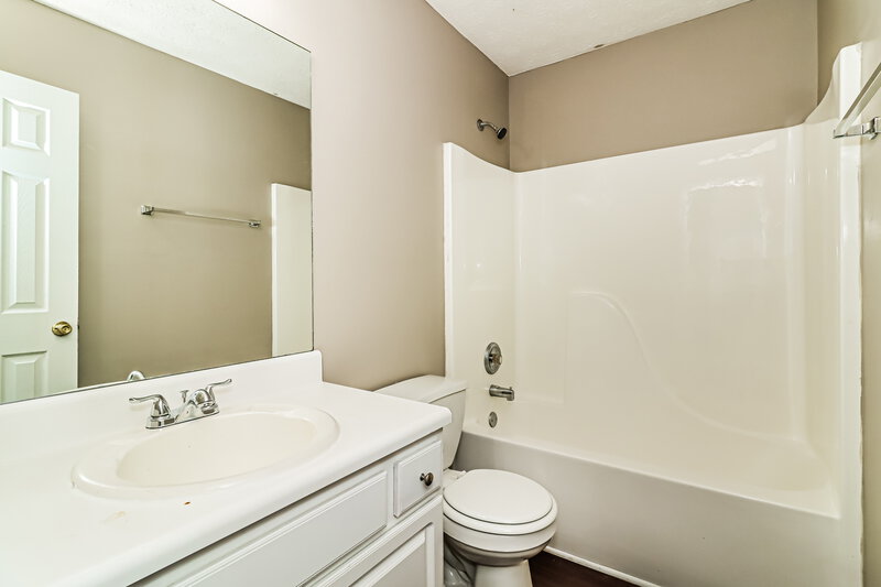1,770/Mo, 146 Bridge Grv Douglasville, GA 30134 Bathroom View