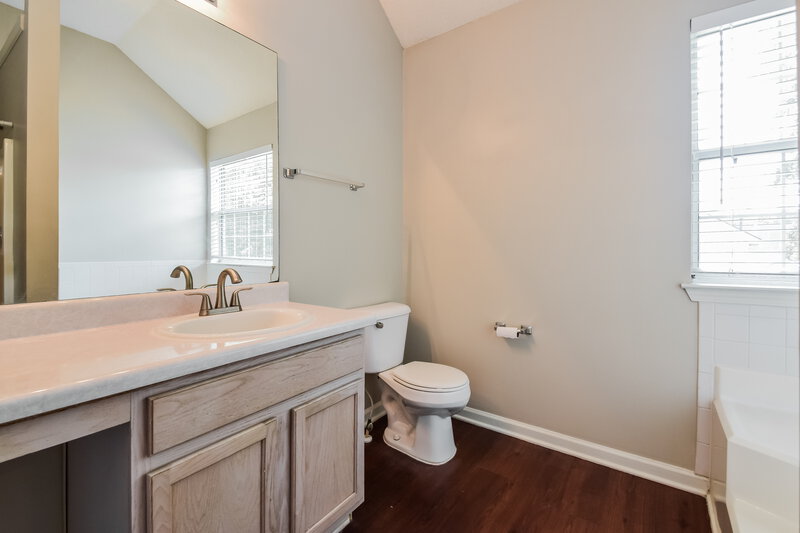 1,890/Mo, 3651 Lower Creek Dr Douglasville, GA 30135 Main Bathroom View