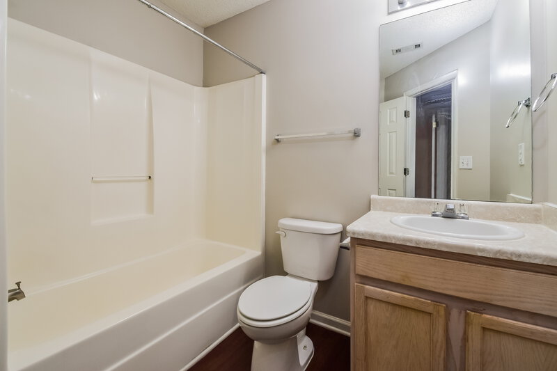 1,890/Mo, 3651 Lower Creek Dr Douglasville, GA 30135 Bathroom View