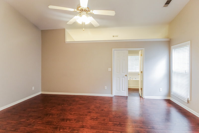 2,405/Mo, 1072 Fairmont Park Dr Dacula, GA 30019 Main Bedroom View