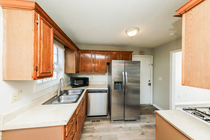 1,805/Mo, 7285 Hunters Ridge Dr Douglasville, GA 30134 Kitchen View 2