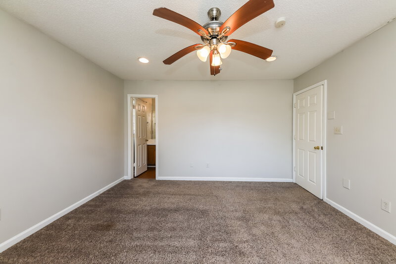 1,805/Mo, 7285 Hunters Ridge Dr Douglasville, GA 30134 Main Bedroom View 2