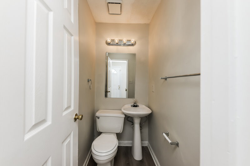1,805/Mo, 7285 Hunters Ridge Dr Douglasville, GA 30134 Bathroom View 3