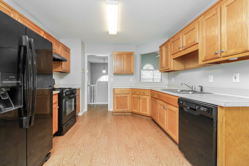 2,545/Mo, 3387 Cider Mill Ct SW Marietta, GA 30064 Kitchen View