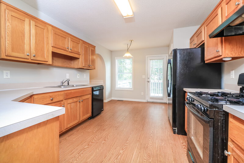 2,545/Mo, 3387 Cider Mill Ct SW Marietta, GA 30064 Kitchen View 2