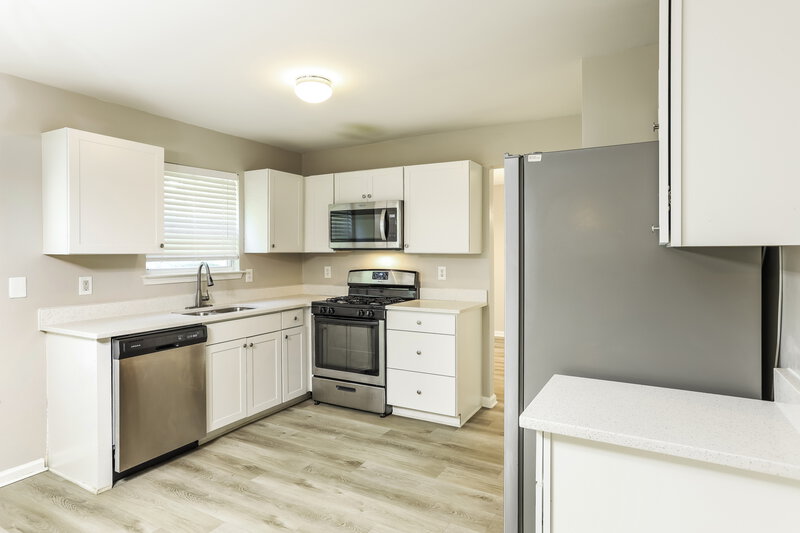 2,135/Mo, 3112 Berthas Overlook Douglasville, GA 30135 Kitchen View
