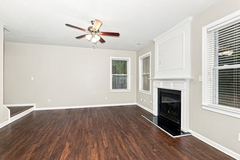 2,015/Mo, 2808 Harcourt Dr Locust Grove, GA 30248 Living Room View