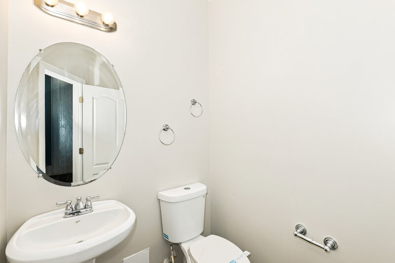 2,015/Mo, 2808 Harcourt Dr Locust Grove, GA 30248 Bathroom View