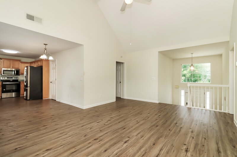 2,020/Mo, 212 Browning Cir Acworth, GA 30101 Living Room View 2