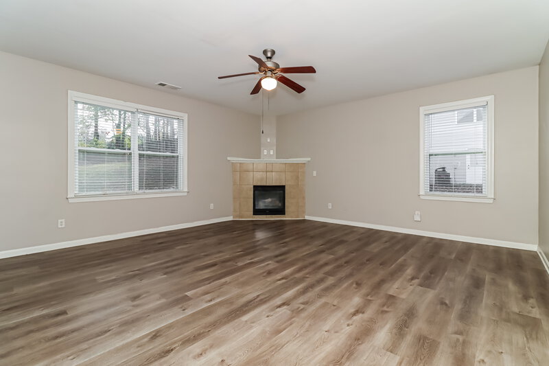 2,390/Mo, 227 Oakbridge Dr Douglasville, GA 30134 Living Room View