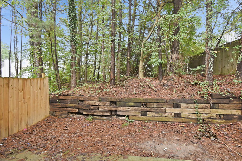 1,575/Mo, 2984 Falling Water Pt College Park, GA 30349 Backyard View